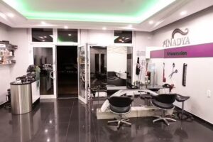 1 A Nadya Friseursalon