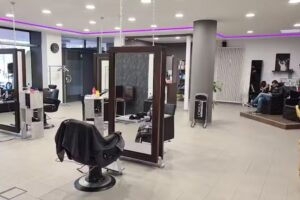 424 Cut Friseursalon