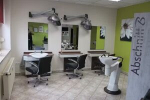 Abschnitt B &ndash; Friseur-Team Bula Inh. Uta Hering-Bula