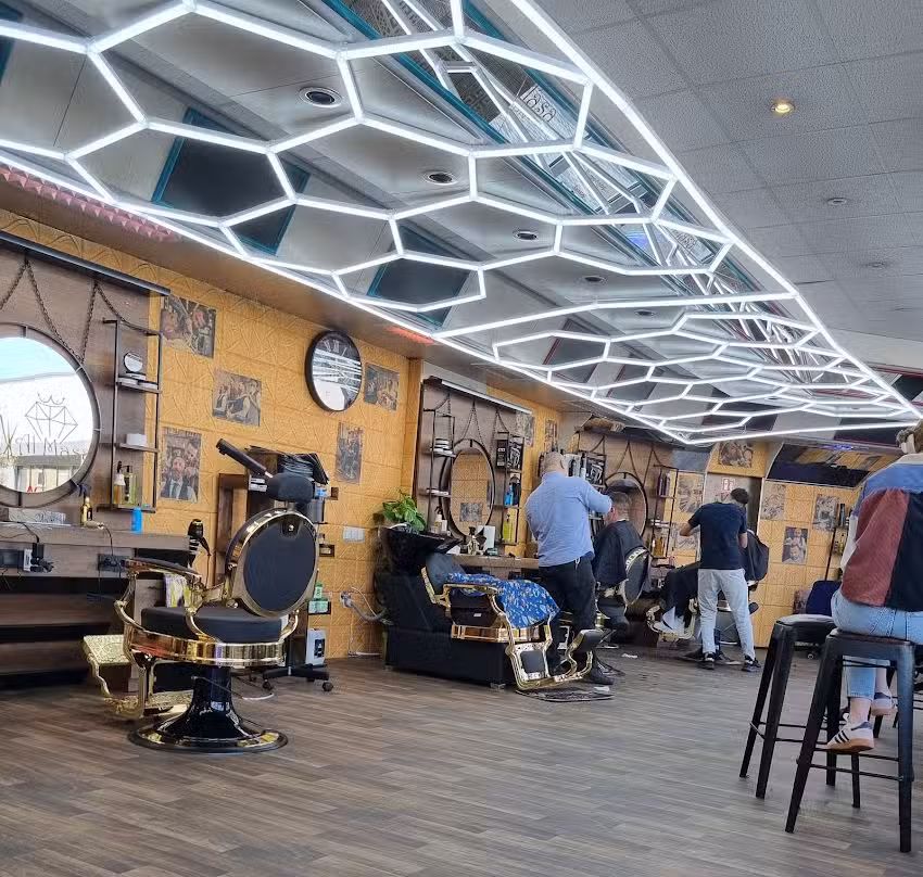 Al_masa_salon_Zeitz