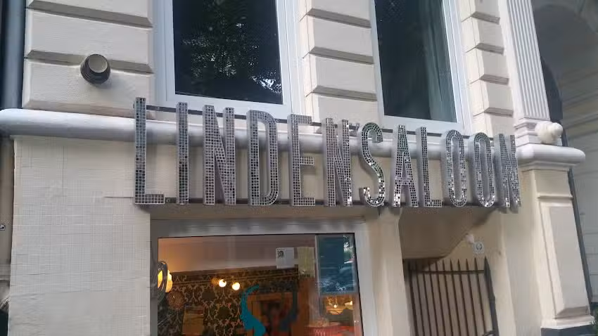 Alev Tan Friseurmeisterin Lindensaloon