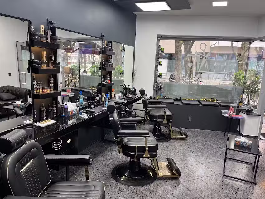 All in Cut Friseur M&uuml;nchen