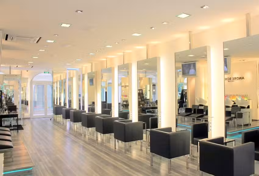 Andr&eacute; Schulz Salon
