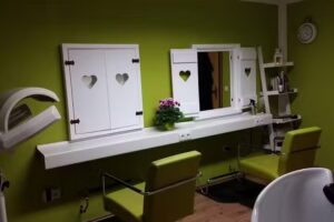 Andris Mirjam Friseur Haarscharf