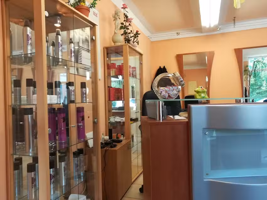 Anjas Haarstudio Inh. Anja Roth Friseur