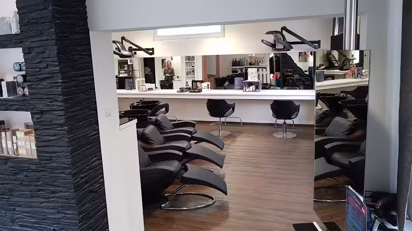 #ansgaranna ihre Friseure