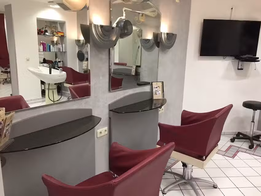 Astrina &ndash; Hair & More