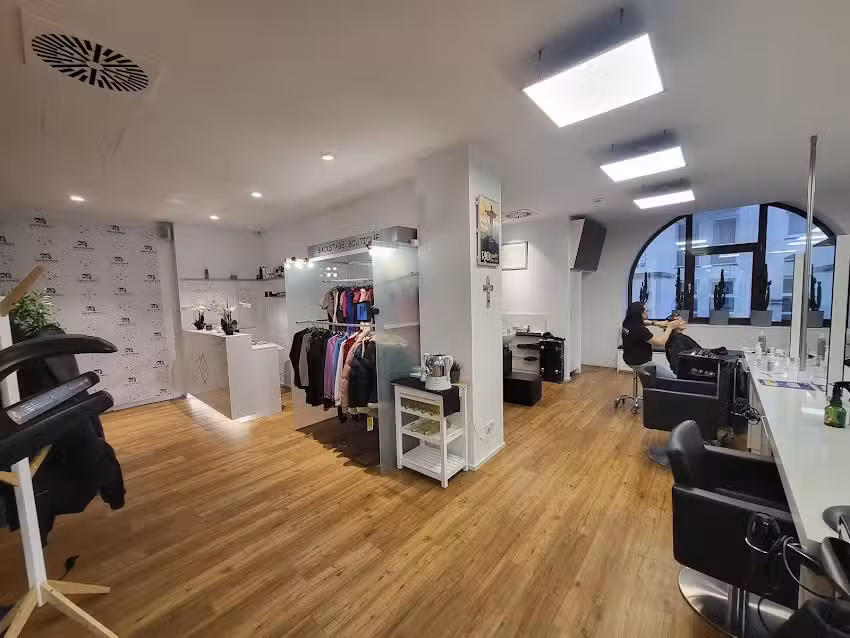 BACKSTAGE HAIRDESIGN &ndash; Friseur & Nagelstudio &ndash; Meisterbetrieb in Erding