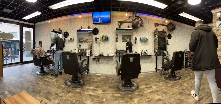 Baghdad Friseur by Faris