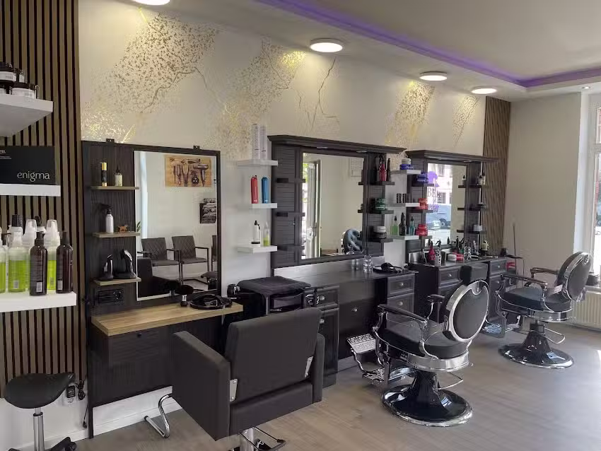 Barber & Beauty