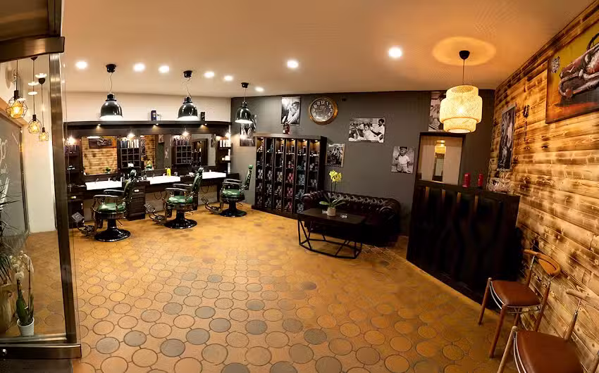 Barber Mano&rsquo;s