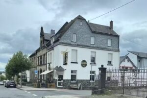 BARBER SALON KALASH III