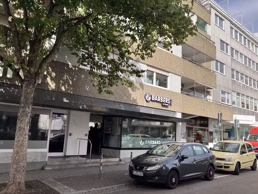 Barbers by &Ouml;zg&uuml;r