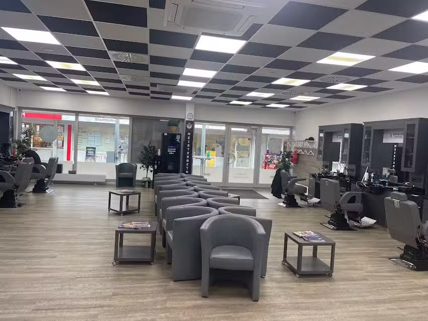 Barbier &Ouml;zlem 58