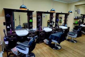 𝐁𝐀𝐑𝐁𝐈𝐄𝐑𝐒𝐓𝐔𝐁𝐄 𝐁𝐘 𝐑𝐀𝐌𝐎 Herrenfriseur