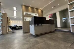 Bauer Christoph Hairdressing