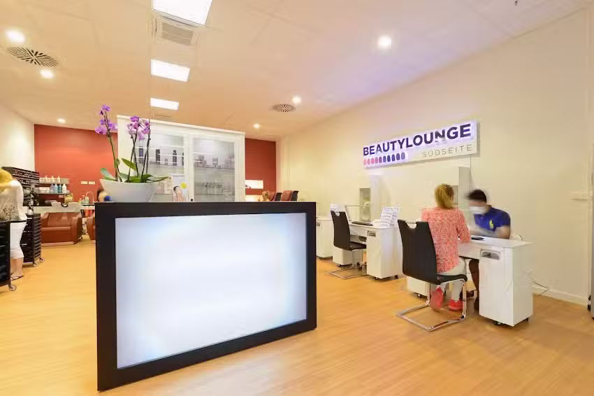 Beautylounge S&uuml;dseite &ndash; Hair & Nails