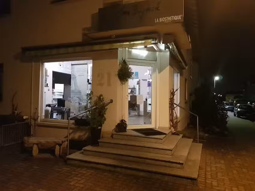 Biosthetik-Friseur Iris Bujack