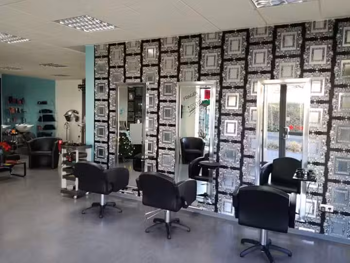 By Blond Friseur&Boutique