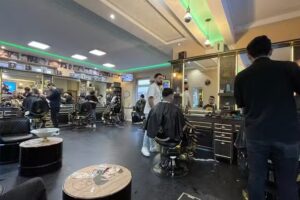 Can&rsquo;s barbershop63