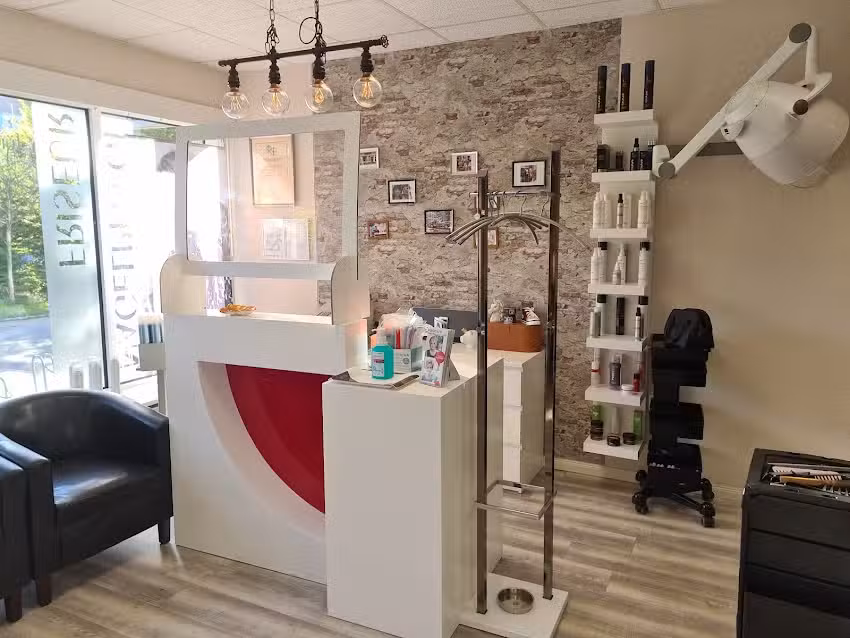 Christine Christeck-J&auml;hnke, Friseur-Kosmetik und Per&uuml;ckenstudio