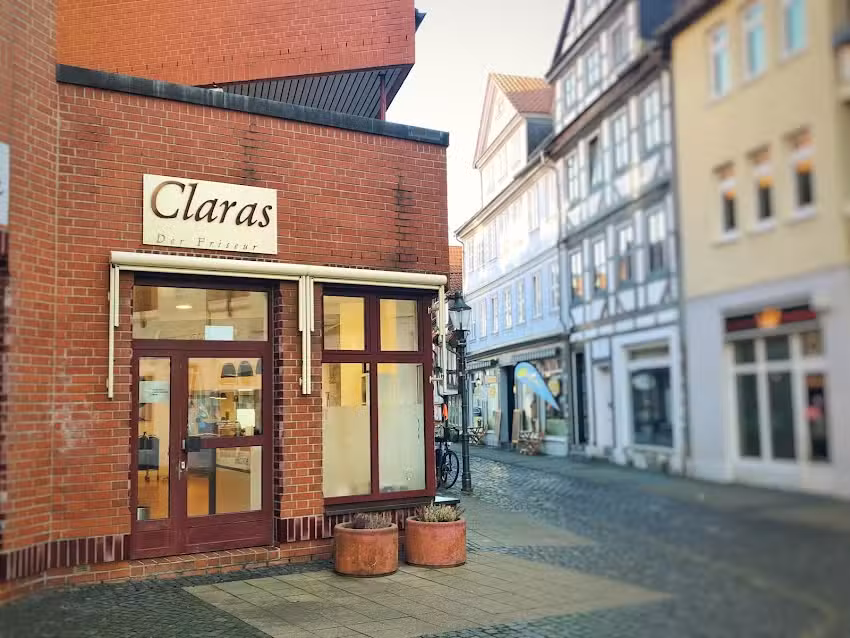 Claras der Friseur