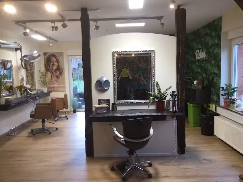 Claudia&acute;s Haarzeit