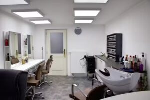 Claudia Salzer Hairdesign