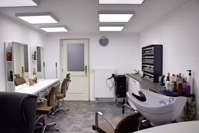 Claudia Salzer Hairdesign