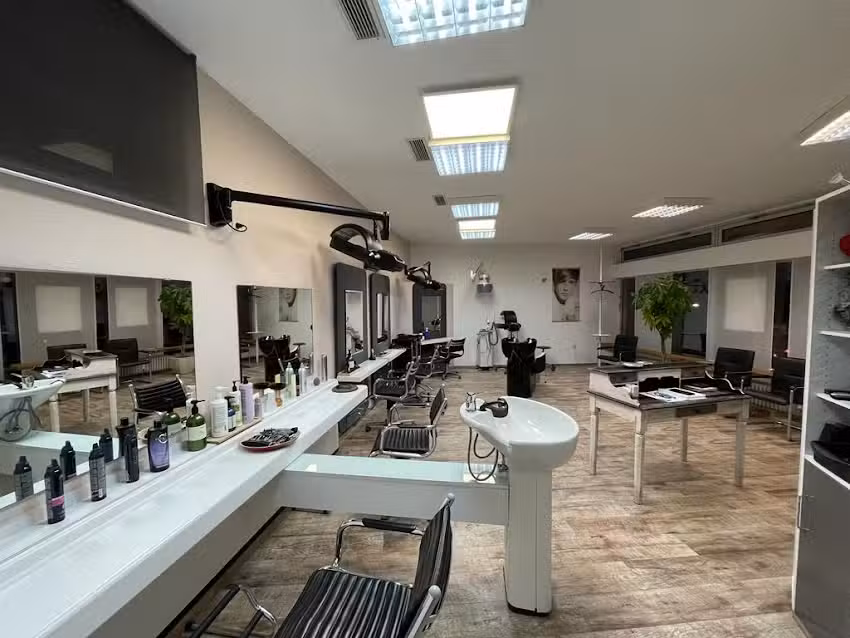 Coiffeur Andr&eacute;