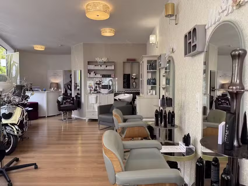 Coiffeur Madelein&eacute; la pur&eacute; e.K