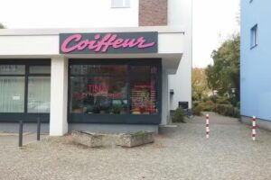 Coiffeur Tina