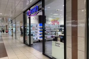 Cosmo Friseurzubehör und Friseurdienstleistungen City-Center Köln