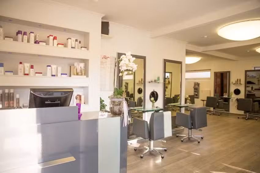 &bdquo;Creativ Hair&ldquo; Inh. Nadine Ehlers