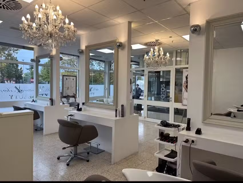 Creative Hair & Beauty