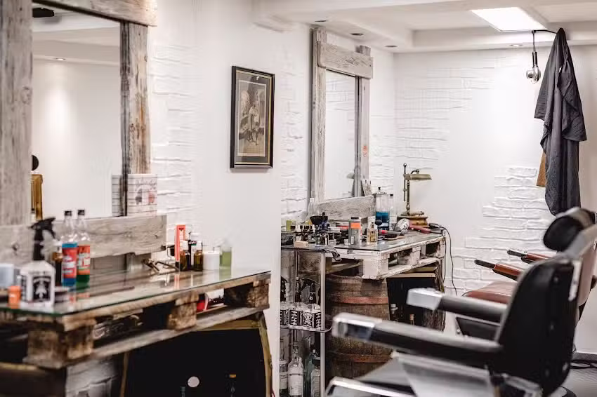 Creazione Bianco &ndash; Capelli Belli & Cutacombe Barbershop