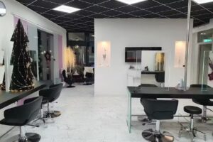 Cut and More by Coiffeur Regina