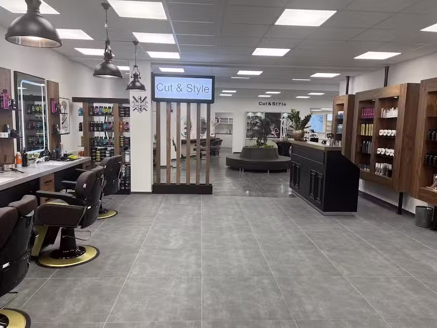 Cut & Style Damen & Herren Friseursalon