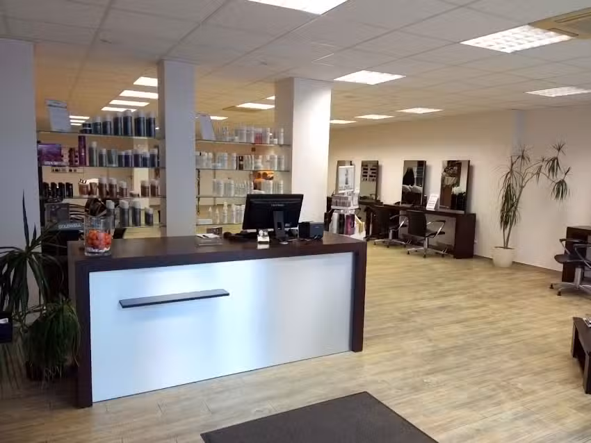 CUT & STYLE D&uuml;ren, Ihr Friseur und Farbexperte