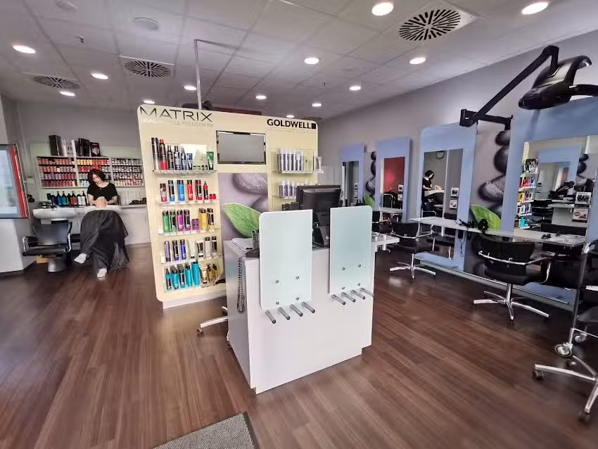 Cutting Friends Friseur &ndash; K&ouml;nigsbrunn