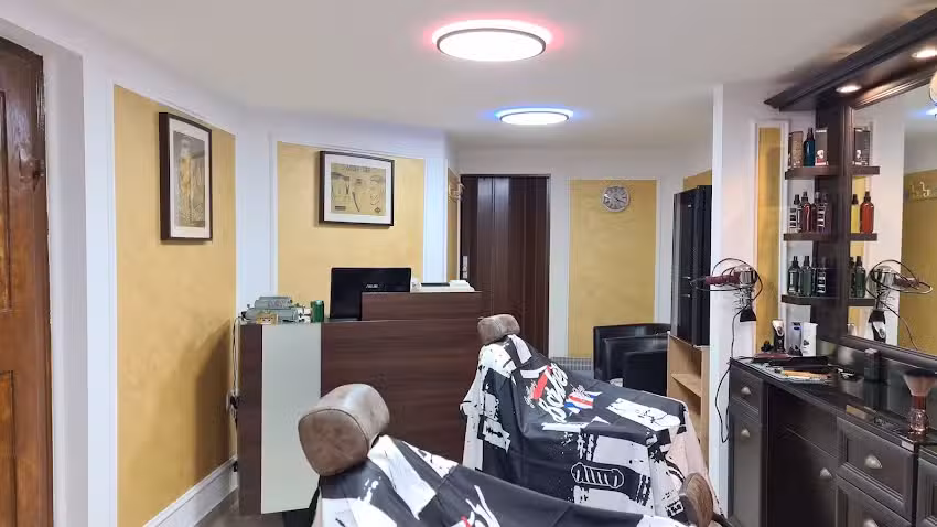 D&lsquo; Cesar Latino BarberShop