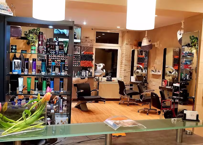 Der Salon- Friseur in D&uuml;sseldorf Eller