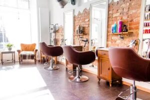 Der Salon | Lisa Buxmann