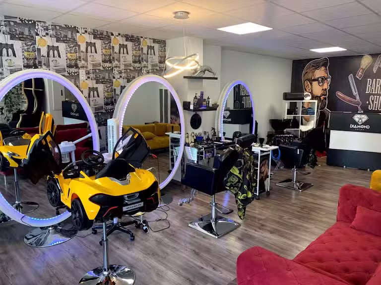 Diamond Salon Friseur und Nagelstudio