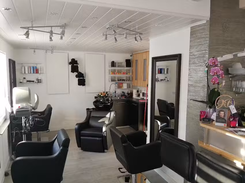 Die Friseurin &ndash; Janina Blaha