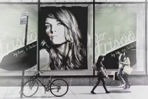 Dor Frisöör -by Ivonne Schweigert-