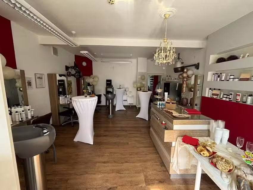 Dori&rsquo;s Schnitt-Kunst