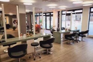 Dream Hair by Sandra B&uuml;ttgen & Team UG (haftungsbeschr&auml;nkt)