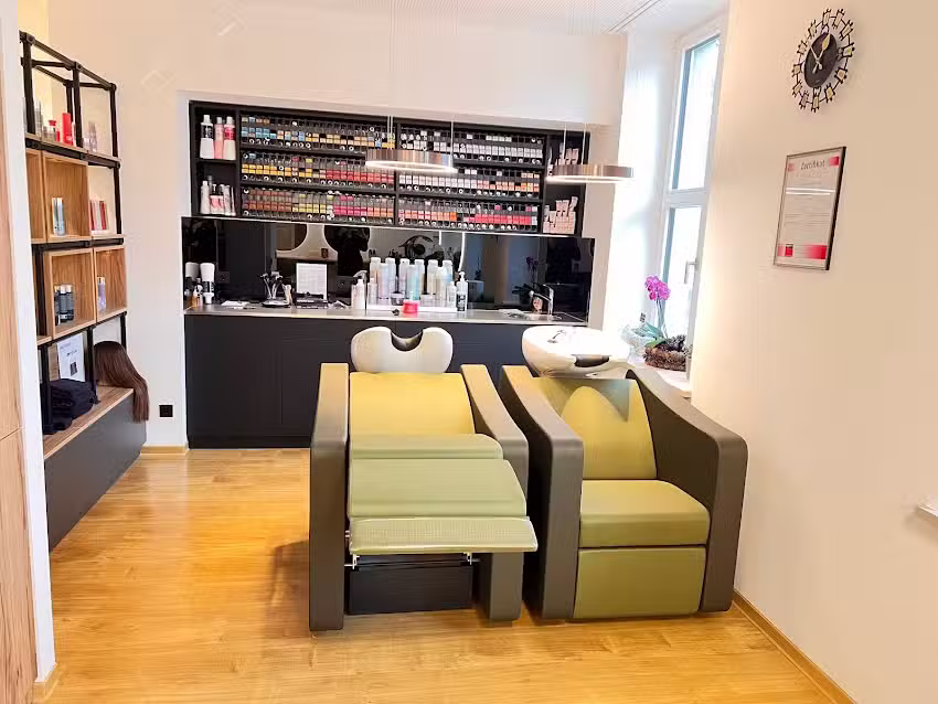 Emina Hair&make-up Professional Friseur in Hanau &ndash; Expertin f&uuml;r Balayage und Extensions
