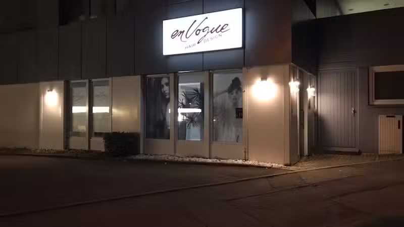 en Vogue Hair Design